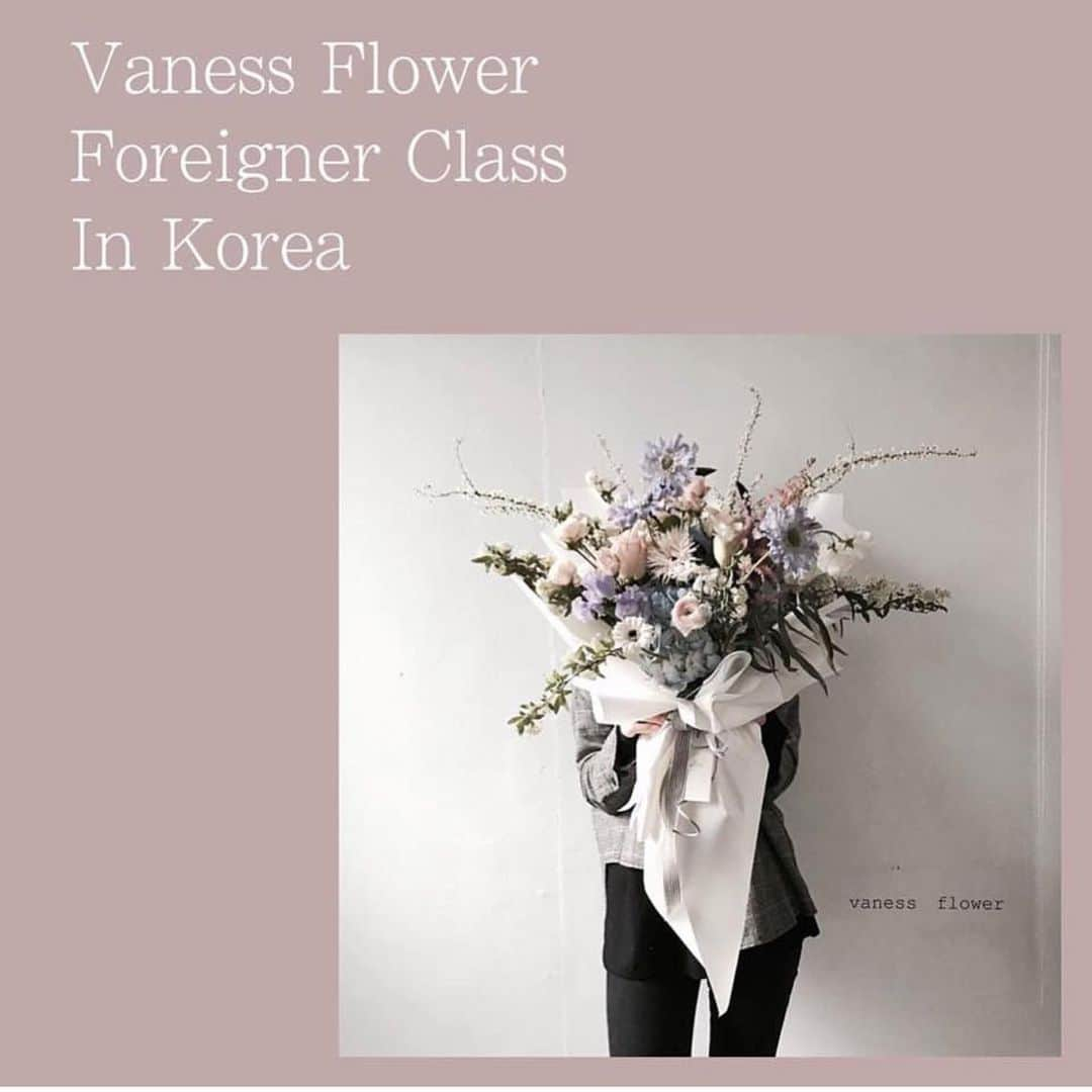 플로리스트 이주연 florist Lee Ju Yeonさんのインスタグラム写真 - (플로리스트 이주연 florist Lee Ju YeonInstagram)「. . Vanessflower foreigner class in Korea . 课程咨询 Class consultation . WeChat ID vaness_flower Kakaotalk ID vaness52 . . 6月 June  A 18,19 日 B 20,21 日 C 22,23 日 D 24,25 日 . 7月 July A 2,3 日 B 4,5 日 C 6,7 日 D 8,9 日 . 8月 August A 6,7日  B 8,9日  C 10,11日  D 12,13日 . . #lesson #Order 👉🏻Katalk  vaness52 클래스상시모집 당일꽃주문가능 WeChat ID vaness_flower E-mail vanessflower@naver.com . 강남구 신사동 515-2 📞02-545-6813 . #vanessflower #flower #florist #flowershop #handtied #flowerlesson #花束 #花束包装 #바네스플라워 #플라워카페 #플로리스트 #꽃다발 #부케 #플로리스트학원 #신사동꽃집 #가로수길꽃집 #신사역꽃집 #플라워레슨 #플라워아카데미 #바네스플라워카페 #꽃다발포장법 #꽃수업 #꽃주문 #하우스웨딩 #스몰웨딩 #웨딩부케」6月12日 9時30分 - vanessflower