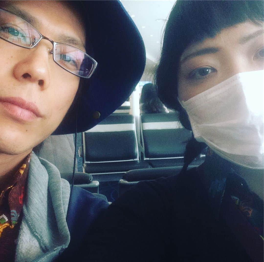 三角みづ紀さんのインスタグラム写真 - (三角みづ紀Instagram)「いってきます。羽田空港からです。」6月12日 9時57分 - misumimizuki