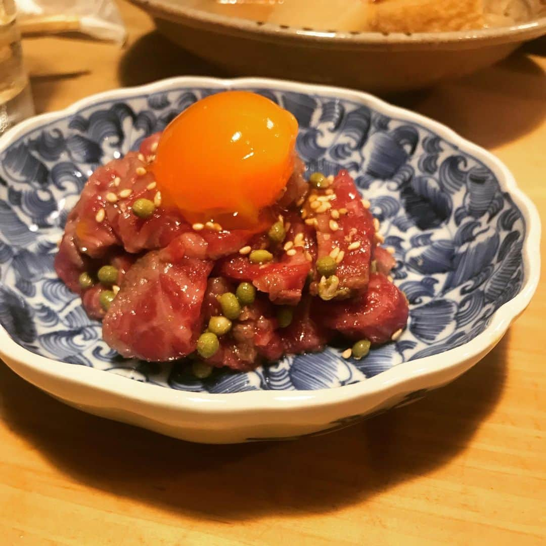 桜井誠さんのインスタグラム写真 - (桜井誠Instagram)「昨晩の肴 質の良い肉に山椒の実がまぶされたユッケ 京都のおもてなし にこみ 鈴や  にて」6月12日 10時04分 - m_sakurai_da