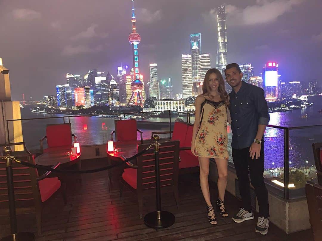 ビクトル・サンチェス・マタのインスタグラム：「Shanghai! 🇨🇳」