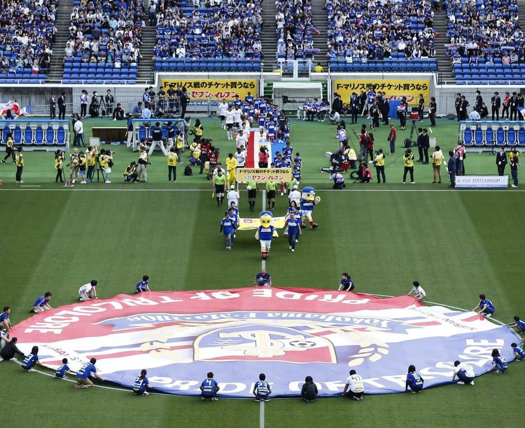 横浜F・マリノスさんのインスタグラム写真 - (横浜F・マリノスInstagram)「リーグ再開まであと少し #fmarinos #Jリーグ #jleague #tricolore #トリコロール #日産スタジアム #マリフォト部」6月12日 19時59分 - yokohamaf.marinos