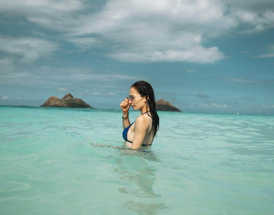 宮河マヤさんのインスタグラム写真 - (宮河マヤInstagram)「Lanikai beach-absolute paradise! 全米一美しいビーチに何度も選ばれたラニカイビーチ。ハワイを訪れた時は是非行ってみてね🤩🏝 Definitely one of the most beautiful beach I’ve ever seen! I'll be back for sure! ﻿ ﻿ #lanikai #hawaii #ハワイ﻿ 📷 @iamteddyville」6月12日 20時14分 - maya_m0901