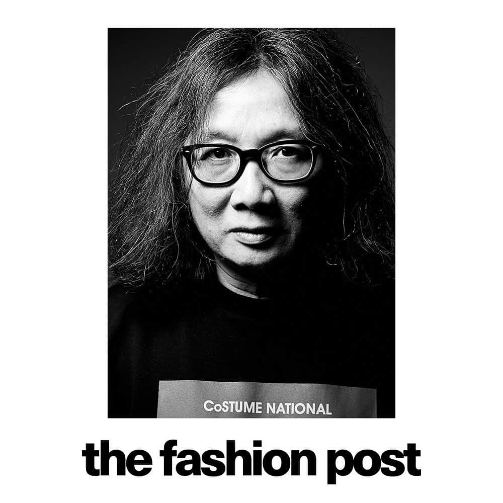 The Fashion Postさんのインスタグラム写真 - (The Fashion PostInstagram)「#portraits interview with theseus chan﻿ ﻿ 『世界的グラフィックマガジン『WERK』の発行人 Theseus Chan (テセウス・チャン) インタビュー』 ﻿﻿ ﻿﻿ ﻿ “Not good things make it good”.﻿ 2000年に創刊されて以来、印刷物の常識を覆し続けているシンガポール発の世界的グラフィックマガジン『WERK (ヴェルク)』。先日、CoSTUME NATIONAL (コスチューム・ナショナル) とタッグを組んだ最新号の完成を記念する展覧会『WERK Magazine Smashing Hits』が開催された。大量の古書とともにインスタレーション形式で展示された最新号は、布に印刷物が縫い付けられ、オブジェの様相を呈するものであった。そんな同誌の発行人、Theseus Chan (テセウス・チャン) がテーマに掲げるのは「もっと荒々しく、激しく、感情を呼び起こす本」。あくまでも「本をつくるというベースは変わらない」と語るテセウスに、最新号のコンセプトや今後の展望を聞いた。﻿ ﻿ photographer: shu fukuya﻿ writer: mami hidaka ﻿ ﻿﻿ #theseuschan #werk #costumenational #tfp #thefashionpost」6月12日 20時06分 - tfpjp