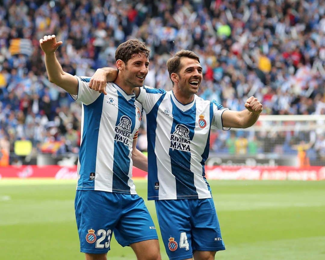 RCDエスパニョールさんのインスタグラム写真 - (RCDエスパニョールInstagram)「☺️😃 Happiness 😃☺️ @egranero11 💪 @victor_s_4 - #RCDE | #Volem | #EspanyoldeBarcelona」6月12日 20時09分 - rcdespanyol