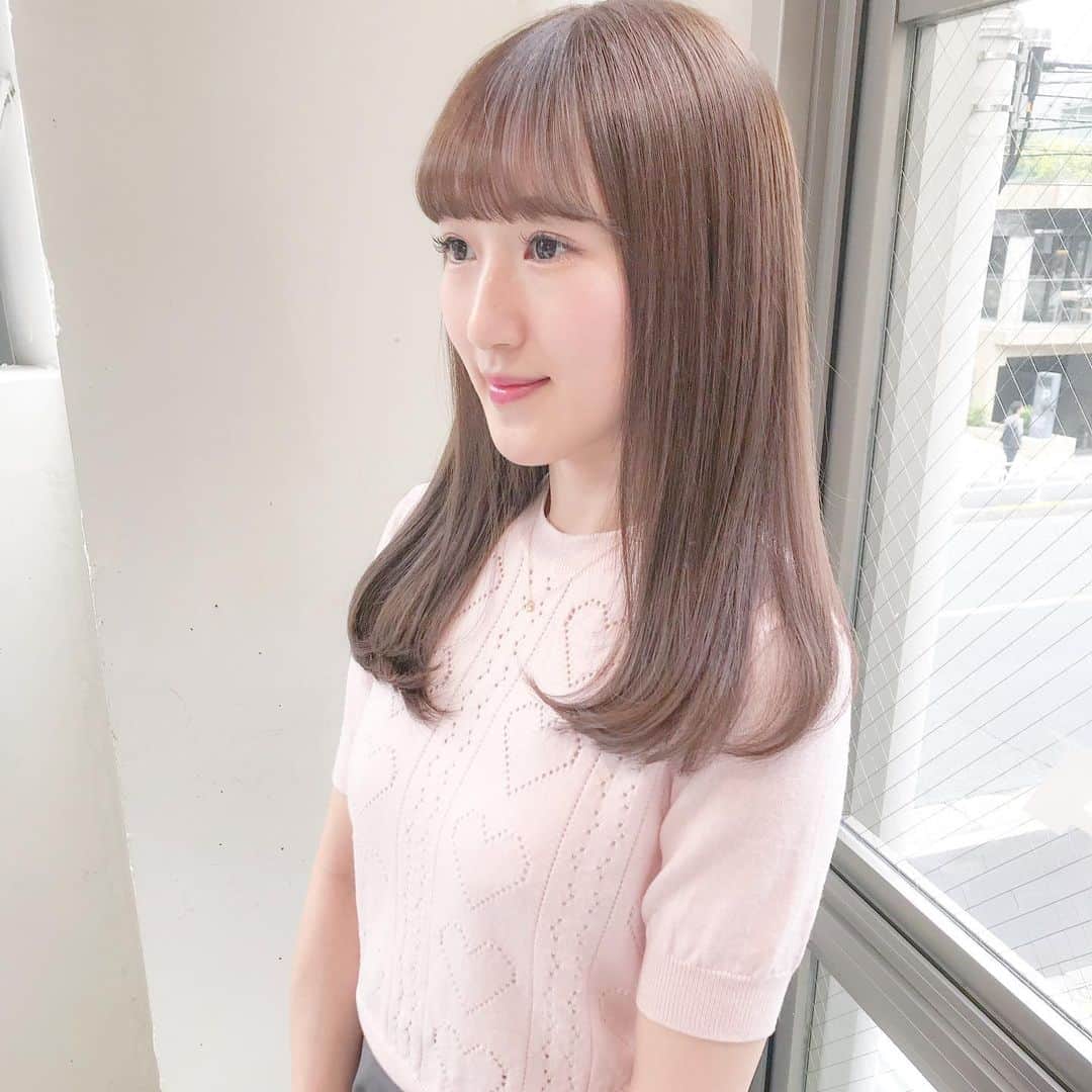 佃加菜さんのインスタグラム写真 - (佃加菜Instagram)「milk tea beige🌸♡ 前髪は湿気に負けないまっすぐドーリーな雰囲気に♡ . #shima_daikanyama #sweet #miumiu ♡」6月12日 20時51分 - tsukuda_kana