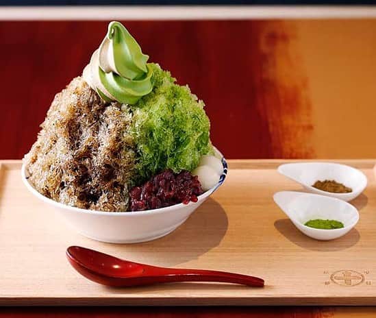 オズモール編集部のグルメインスタ