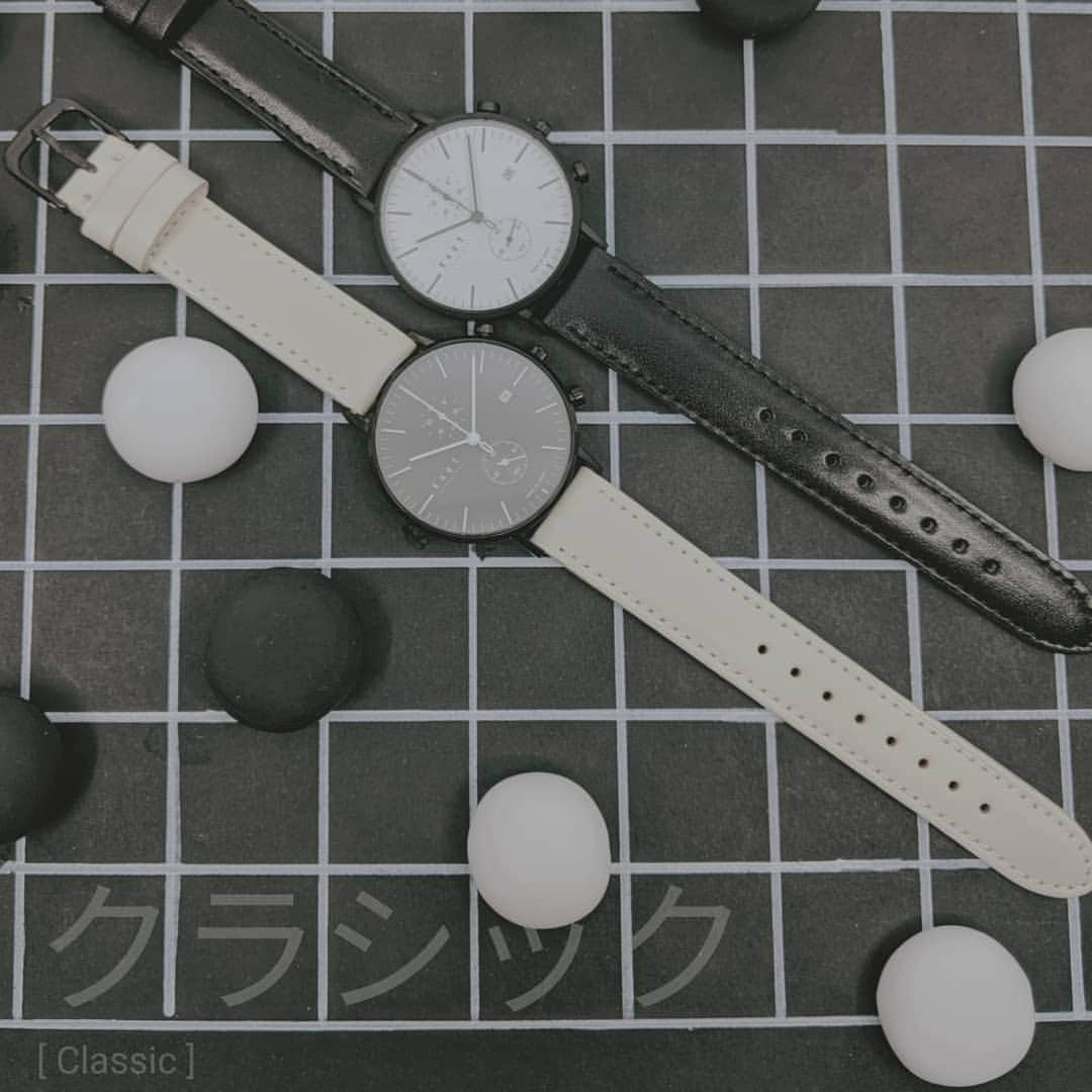 Maker's Watch Knot SGさんのインスタグラム写真 - (Maker's Watch Knot SGInstagram)「Imagine if the world was in black and white - ever wonder what would that look like?  #knotsg presents you the monotone watch collection. They are curated into three styles and watch design: CC-39 Chronograph, CS-36 small second and SQ-32 Square.  Monochrome your #watchrobe in Raffles City shop now.  #gamespeopleplay  #makerswatchknot #dailywatch  #watchshot  #mixandmatch  #fashionlook  #styletip  #beststreetwear #ig_singapore  #sglife  #madeinjapan #japanesewatch」6月12日 12時47分 - knot_singapore