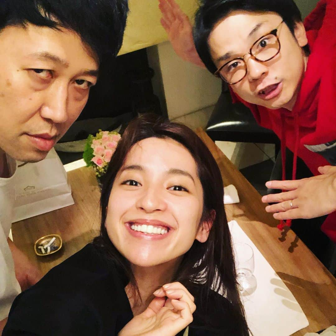 中村アンさんのインスタグラム写真 - (中村アンInstagram)「久々のカズニョロ会💛 濱家さんの手品、すごい。からのトランプ🃏 楽しかったなぁ！小籔さん、ごちそうさまでした。」6月12日 13時47分 - cocoannne