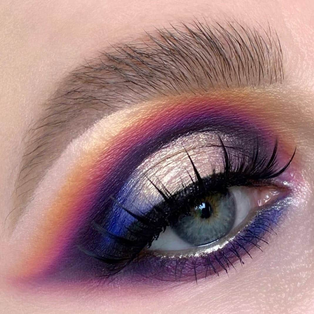 Anastasia Beverly Hillsさんのインスタグラム写真 - (Anastasia Beverly HillsInstagram)「Beautiful look  @lya_make_up  __________________________ ✨Dipbrow Pomade | Taupe ✨ Clear Brow Gel ✨#ABHxAlyssaEdwards Palette ✨Loose Pigment | Daiquiri」6月12日 14時13分 - anastasiabeverlyhills