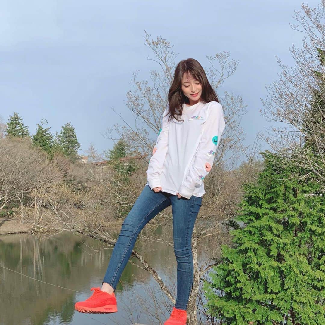 堀尾実咲のインスタグラム：「🐰🧡 #cordinate #fashion #portrait  #tops #shoes #NIKE #bottom #emoda」