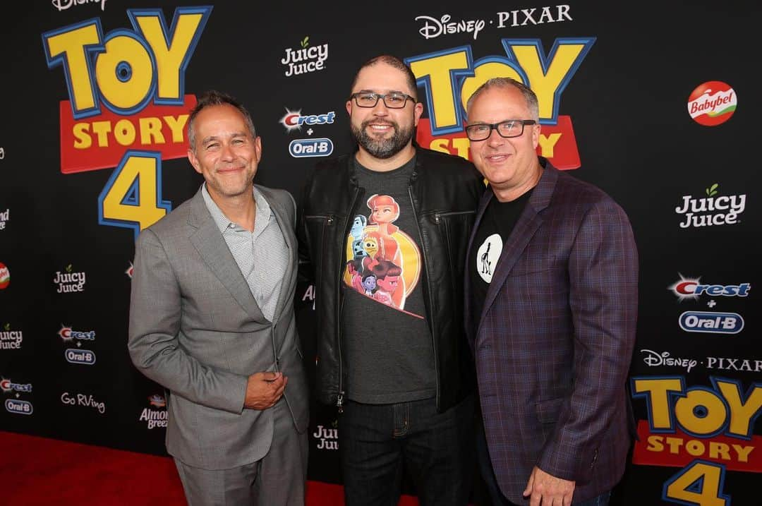 Walt Disney Studiosさんのインスタグラム写真 - (Walt Disney StudiosInstagram)「Ready 4 a celebration? Join @TomHanks, #TimAllen, and the rest of the stars at the world premiere of #ToyStory4.」6月12日 15時18分 - disneystudios