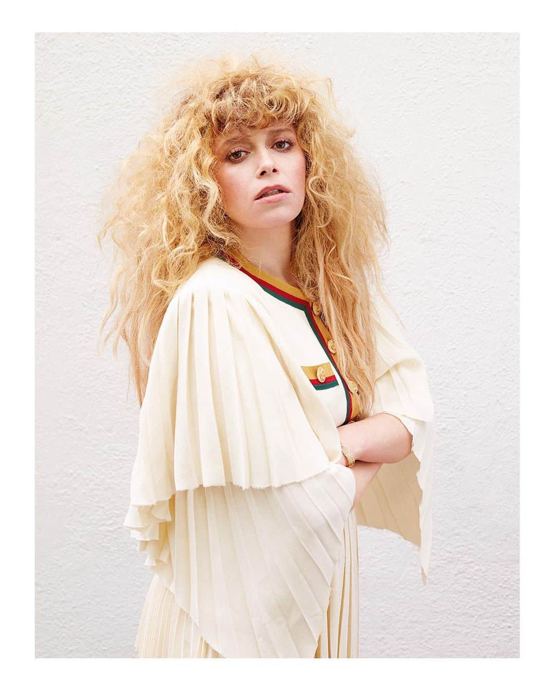 グッチさんのインスタグラム写真 - (グッチInstagram)「Featured in @thevioletbook, Natasha Lyonne @nlyonne wears a dress with pleated skirt and sleeves from #GucciPreFall19 by @alessandro_michele. #AlessandroMichele #GucciEditorials #violetbook Photographer: @annabelmehran Stylist: @turnerturner」6月12日 16時10分 - gucci