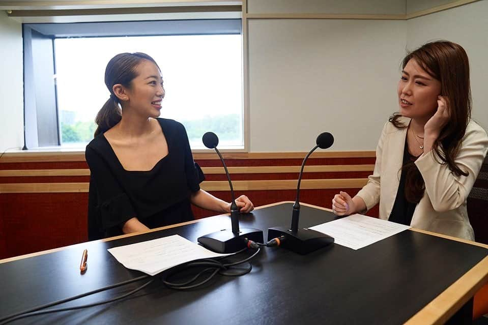 吉井絵梨子さんのインスタグラム写真 - (吉井絵梨子Instagram)「毎週土曜日朝放送の新番組「Radio Leaders」📻﻿にて、パーソナリティを務めさせていただいてます！﻿ ﻿ 番組のテーマは、地方創生・地域活性化を担う日本全国で活躍する各界のリーダーから、若き起業家までのビジネスパーソンをゲストに招き仕事術や人生のターニングポイント、苦労や成功の秘訣、将来展望をインタビューしてまいります。自治体の取組みや、未病対策、健康増進、医療費の削減にも貢献する企業様を同時にご紹介致します。﻿ ﻿ ■毎週土曜日09:00～09:55﻿ （エフエム世田谷のみ日曜日10:30～）﻿ https://musicbird.jp/cfm/program/#radio-leaders ﻿ ﻿ ※TOKYO FMグループ/MUSIC BIRD系列の北海道～沖縄までのコミュニティーFM 59局を中継して、放送されます。﻿ ﻿ 運営会社：おかげさまデザイン株式会社﻿ 制作会社：株式会社ミュージックバード﻿ ﻿ ﻿ ﻿ ﻿ ﻿ #radio #workingmom #mom  #erikoyoshii #missgrandjapan #mamamodel #workinghard  #babyfashion  #momlife #mommylife #erikoyoshii  #仕事 #働くママ  #ママライフ #ママ #マタニティファッション #育児 #新米ママ #赤ちゃんのいる生活 #ママライフ  #ママモデル #マタニティフードアドバイザー #吉井絵梨子」6月12日 16時32分 - supermamaeriko