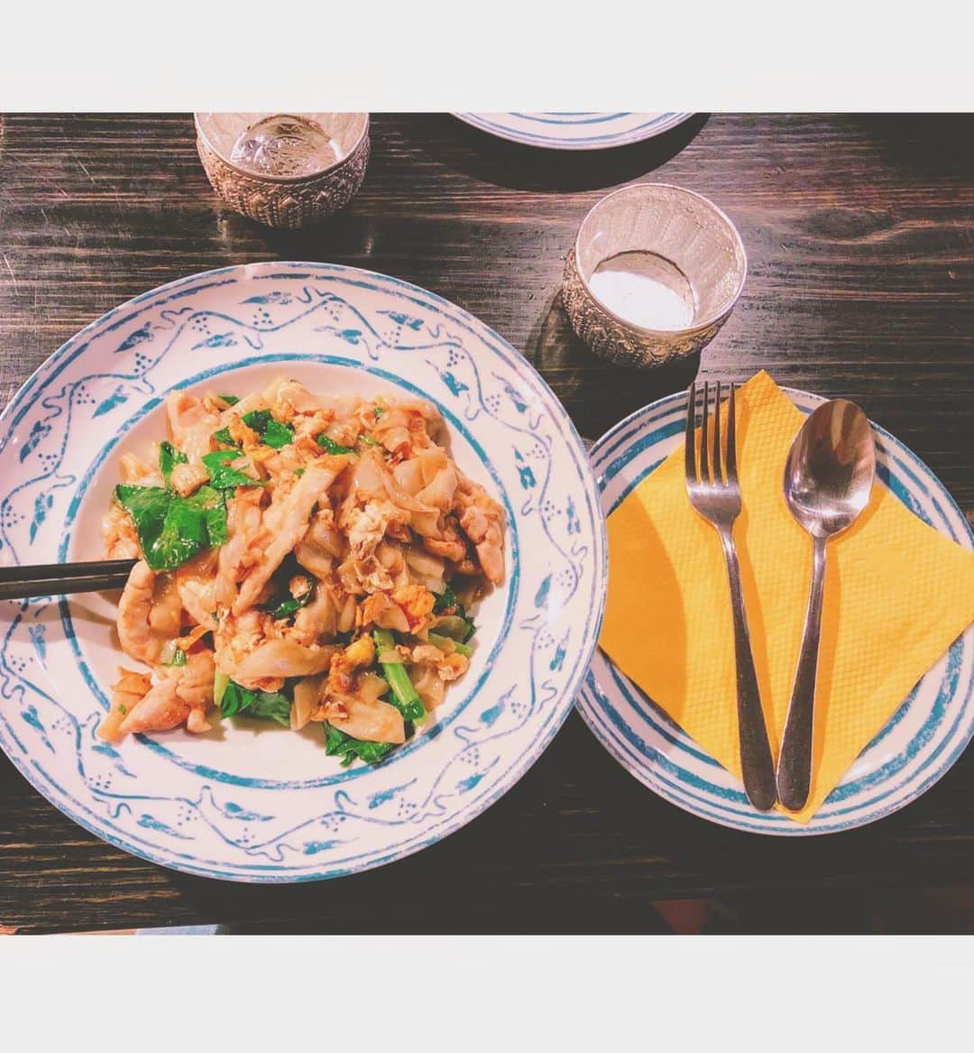 中島亜莉沙さんのインスタグラム写真 - (中島亜莉沙Instagram)「I tried thai food, this was first time in my life🌼Now I love it☺️🙌🏻 #padseeew  #thai #thaifood #sydney #chatthai #restaurant #food #タイ料理 #シドニー #こっぷんかー #謎にシドニーでタイ料理チャレンジ始めた人と繋がりたい」6月12日 16時41分 - arisan_days