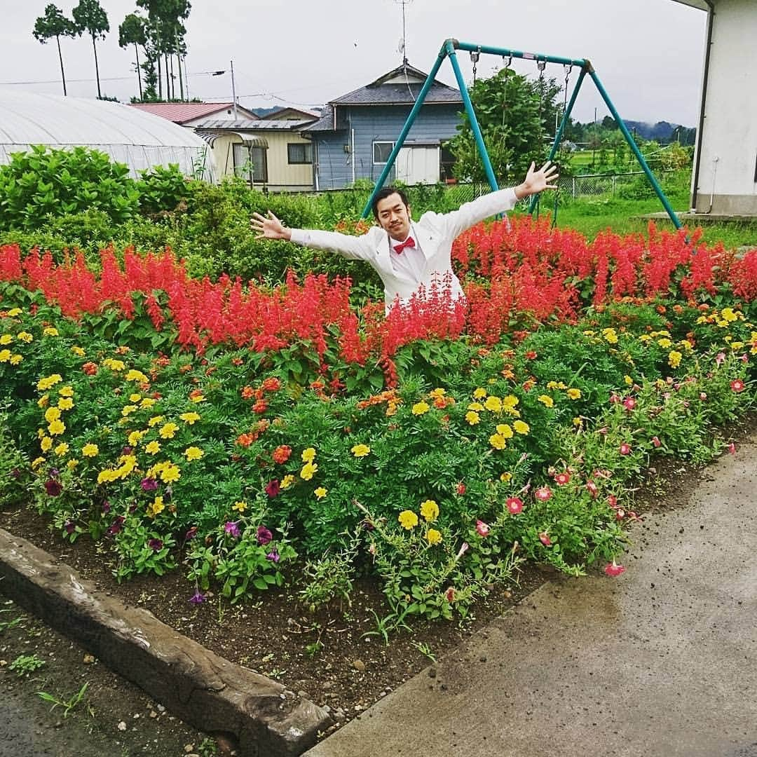 ムーディ勝山さんのインスタグラム写真 - (ムーディ勝山Instagram)「あかしろきいろ～♪きれいだな～♪」6月12日 16時55分 - katsuyama0611