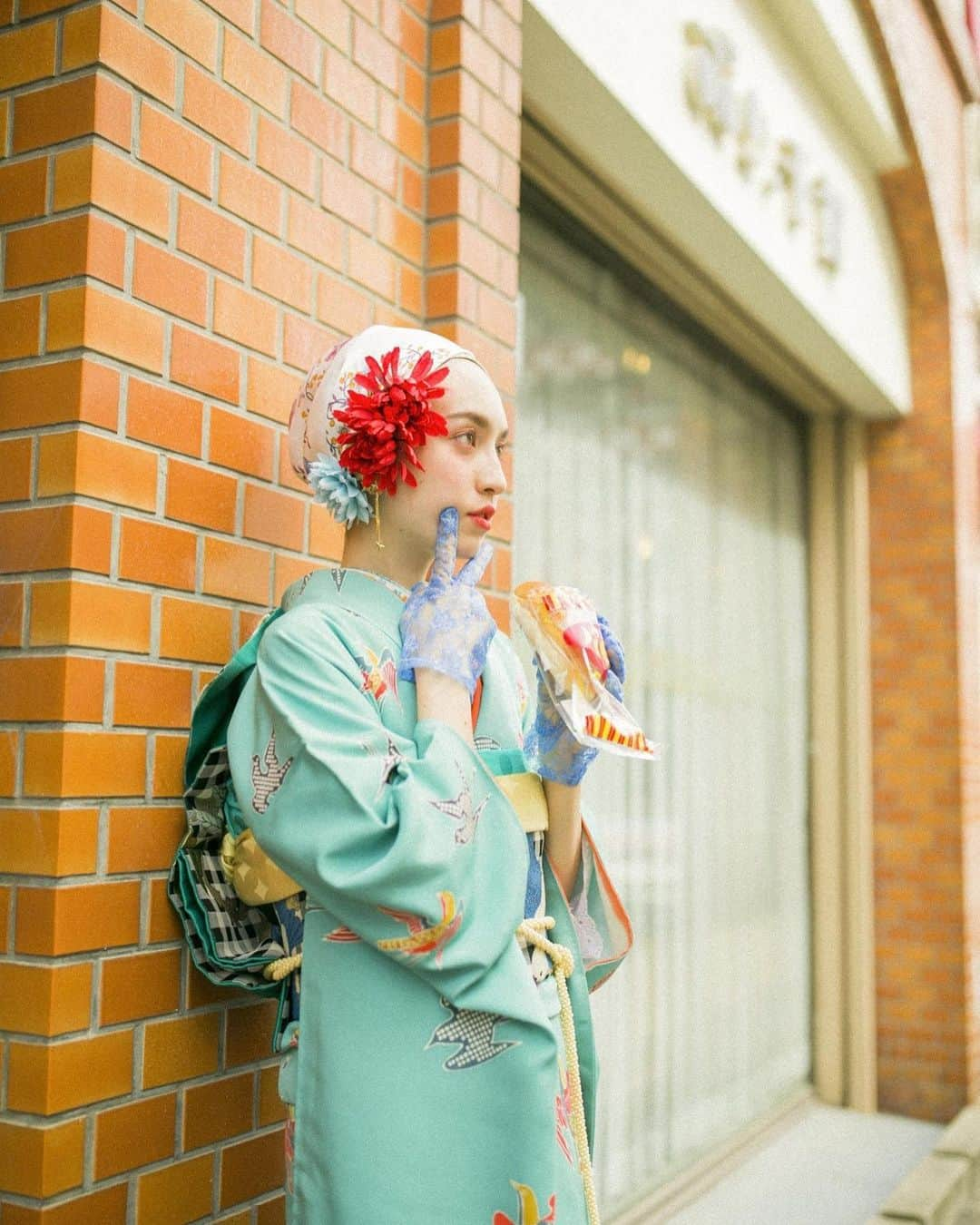 福田瞳さんのインスタグラム写真 - (福田瞳Instagram)「. . 撮影させていただきました📸 @aedam_furisode  @sakuralasalle  @brillantmari  レトロポップ #振袖」6月12日 17時27分 - fukudahitomi610