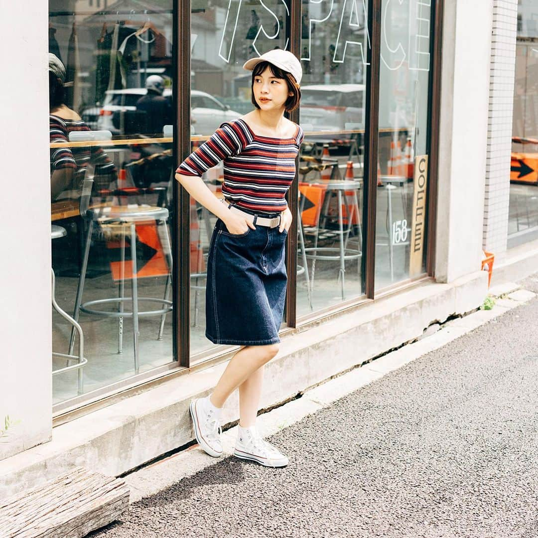 2ndSTREET/セカンドストリートさんのインスタグラム写真 - (2ndSTREET/セカンドストリートInstagram)「【PICK UP item】﻿ ﻿ ◼︎︎︎︎︎︎ #デニムスカート ◼︎︎︎︎︎︎﻿ トレンドのマルチボーダーを合わせた今っぽいコーデ。﻿ デニムと相性◎なキャップとスニーカーでカジュアルな印象に。」6月12日 18時12分 - 2ndstreet_official