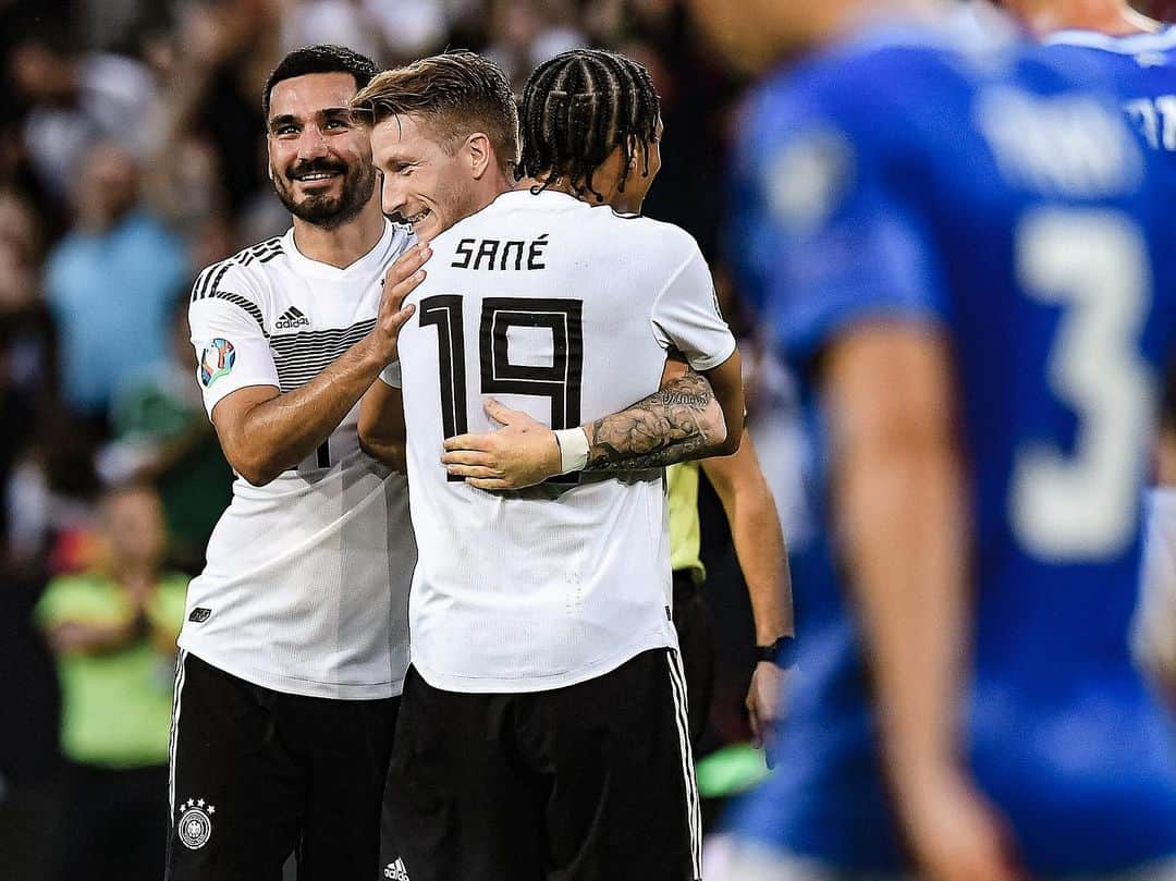 マルコ・ロイスのインスタグラム：「Hat Spaß gemacht gestern 😁 Vielen Dank für eure Unterstützung in den letzten beiden Spielen. Wir sehen uns bald wieder auf dem Platz 😊👋」