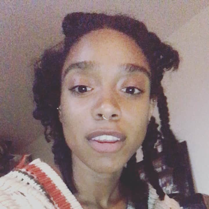 リアン・ラ・ハヴァスのインスタグラム：「🤘🤘🤘」