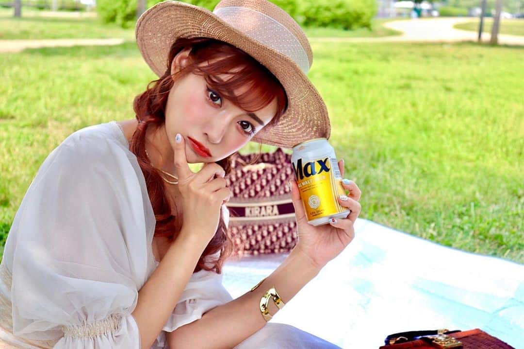 明日花キララのインスタグラム：「한강에서 같이 맥주 마실래~?!🍗😋🍻 #韓国 #Korea #🇰🇷」