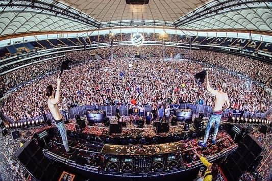 Dimitri Vegas & Like Mikeさんのインスタグラム写真 - (Dimitri Vegas & Like MikeInstagram)「Germany ❤️」6月12日 18時58分 - dimitrivegasandlikemike