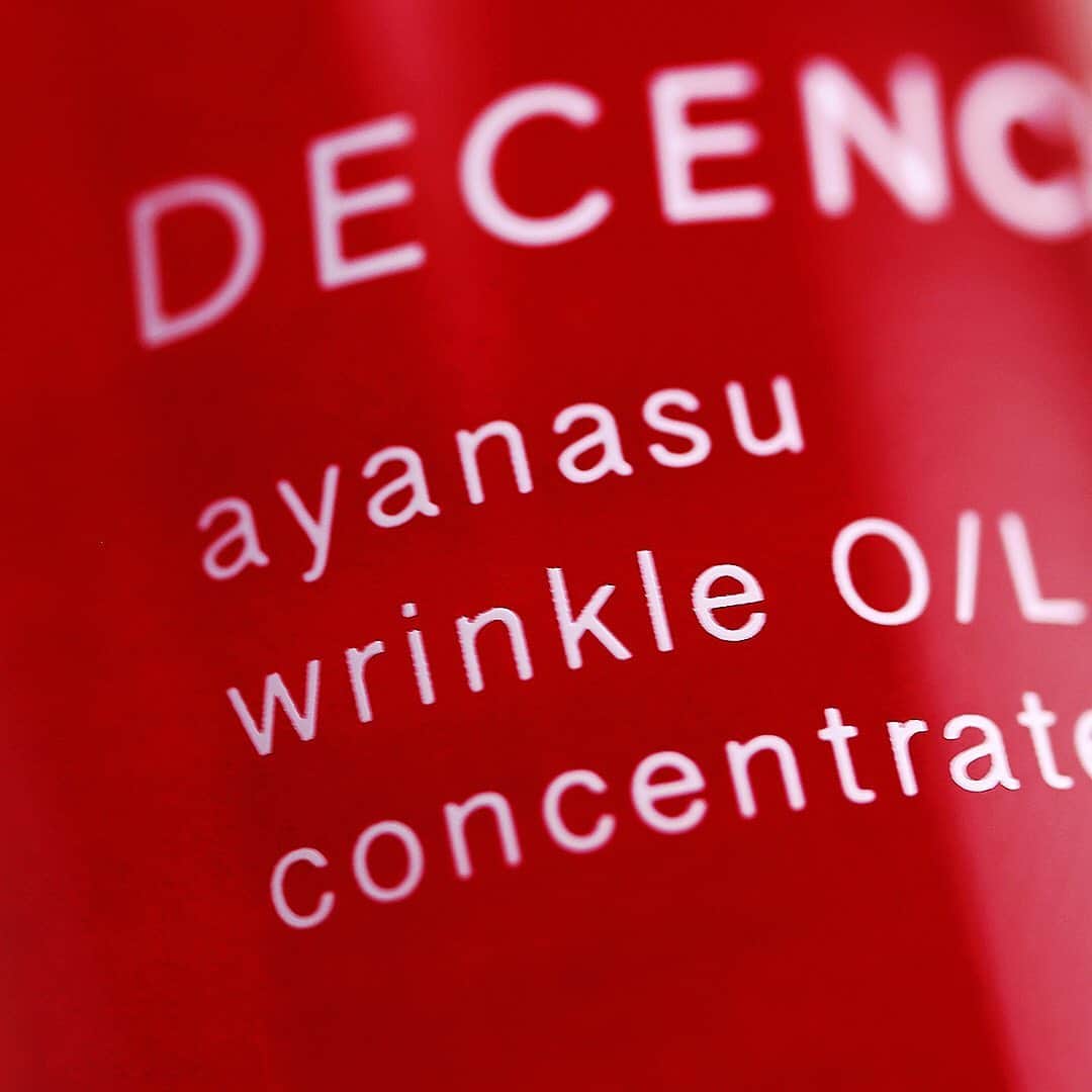 DECENCIA(ディセンシア)のインスタグラム：「【日本初】※シワを改善する 唯一の敏感肌用「薬用オイル状美容液」 「アヤナス　リンクルO／L　コンセントレート」【医薬部外品】 2019年10月1日（火）発売 ・  2019年9月、伊勢丹新宿店に新店舗オープン・限定数を先行発売 ・ ※2019年6月現在。ミンテル社製品データベース内、ディセンシア調べ //////// アヤナス　リンクルO／L　コンセントレート 医薬部外品 ＜敏感肌用オイル状美容液＞ 容量：30mL 販売価格：6,500円（税抜） //////// #ディセンシア #日本初 #シワ改善 #シワ改善美容液 #敏感肌 #抗シワ #アヤナス #ayanasu #アヤナスリンクルOLコンセントレート #ayanasuwrinkleolconcentrate #オイル状美容液 #オイル美容液 #DECENCIA #decencia #敏感肌化粧品 #医薬部外品 #薬用 #オイル美容 #敏感肌スキンケア #エイジングケア #敏感肌でも安心 #伊勢丹新宿店 #伊勢丹 #伊勢丹先行発売 #isetan #シワを改善 #美容液 #美容オイル #オイル #oil」