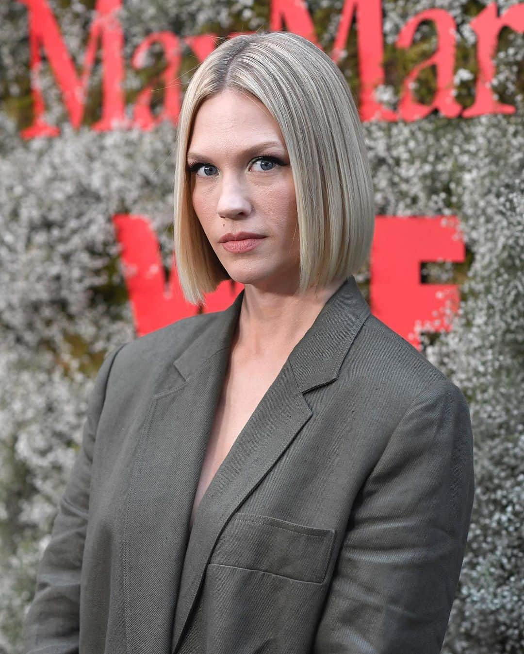 Just Jaredさんのインスタグラム写真 - (Just JaredInstagram)「@januaryjones shows off her chic new haircut while attending the @womeninfilmla and @maxmara Face of the Future event!  #JanuaryJones #MaxMara #WomenInFilm #FaceOfTheFuture Photos: Getty」6月12日 19時07分 - justjared