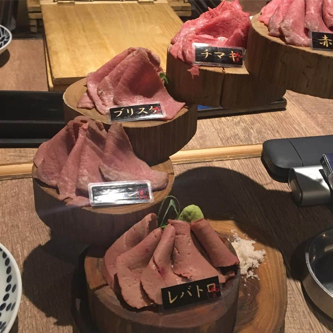 椿鬼奴さんのインスタグラム写真 - (椿鬼奴Instagram)「弱ってる時は肉だ肉‼️海賊王に俺はなる‼️リサイタルやる‼️ #椿鬼奴20周年記念リサイタル #7月27日 #渋谷duo」6月12日 19時28分 - tsubakioniyakko