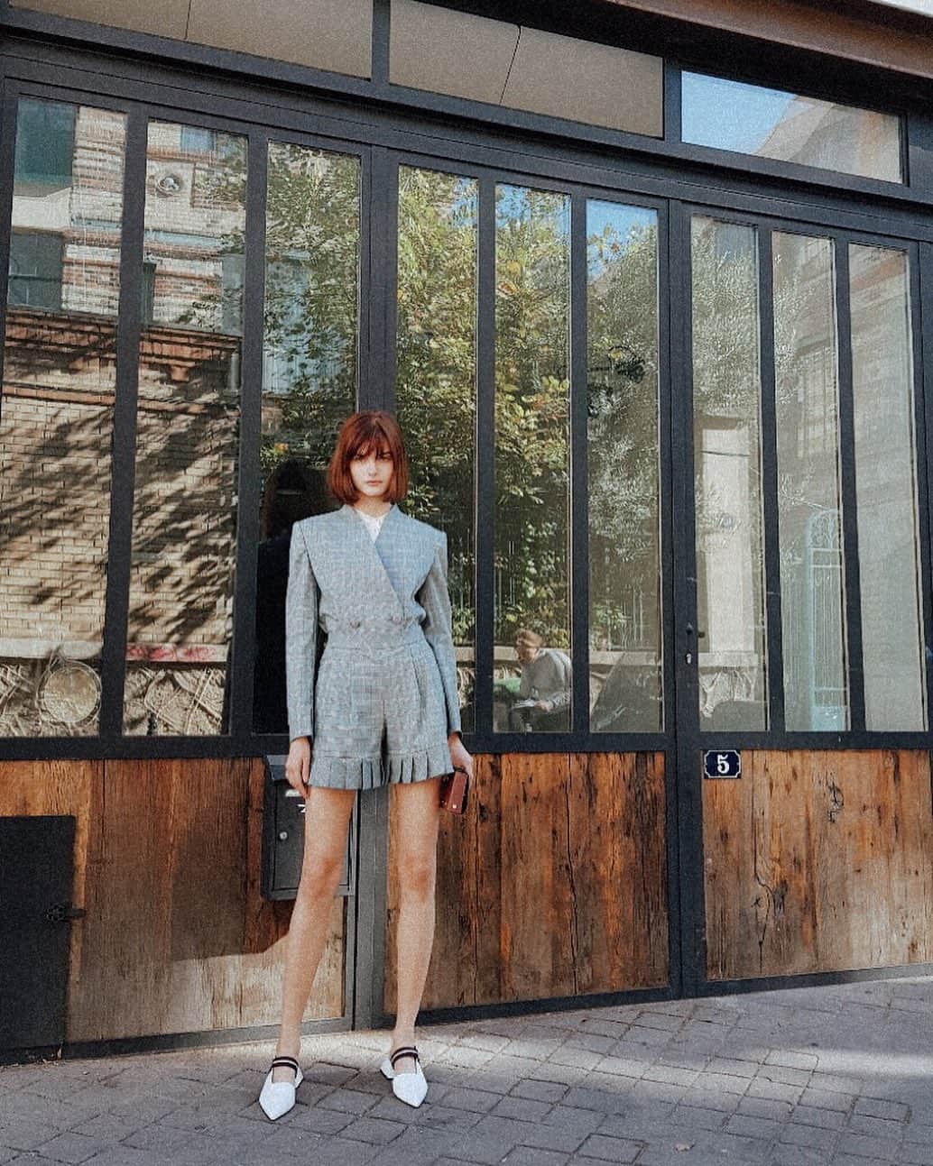 LIECOLLECTIONさんのインスタグラム写真 - (LIECOLLECTIONInstagram)「Summer Suits You 🌞  Shop the Belted Plaid Blazer and High-Waisted Pleat Shorts for a Summer work look that perfectly to transitions into night! - - - - - #liecollection #newcollection #sunnyday #LIElook #ss19look  #daylook #collection #LIE #fashionweek #ss19 #lielook #plaidpants #plaidsuit #spring #summer #suit #outfitdujour #라이컬렉션」6月13日 5時24分 - liecollection_