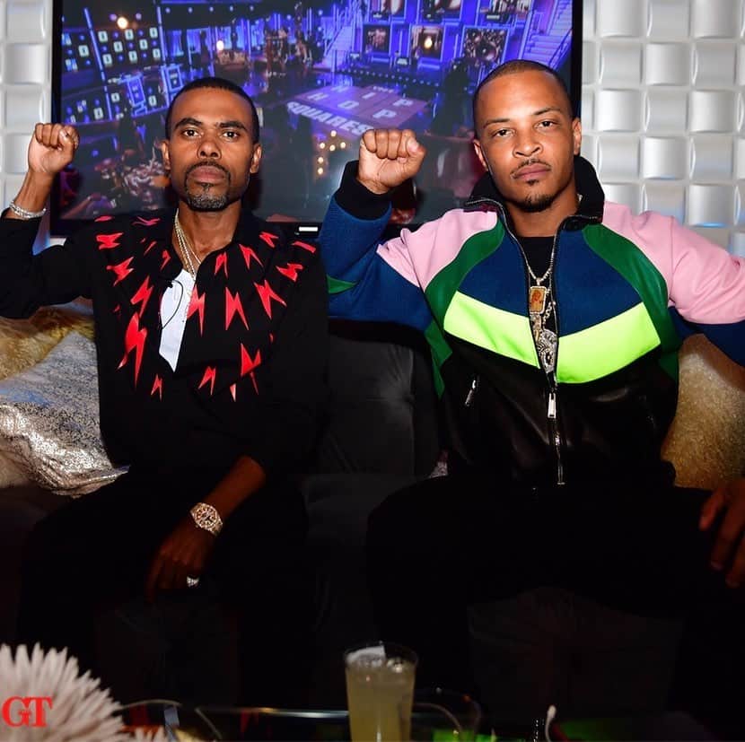 T.I.さんのインスタグラム写真 - (T.I.Instagram)「Aight Y’all ... join me in saying Happy 42nd Birthday to our fearless leader @lilduval Chairman & Co-Founder of the Infamous #BlackMenDontCheat Delegation. We salute you and all your efforts to bring light to OUR plight. The voiceless accused,alleged & assumed cheaters & adulterers of this generation. We Thank you tremendously for using your voice to speak OUR TRUTH for US! We thank you for using your platform to remind the world...Although We may not be perfect,WE ARE WORTH IT!!!! All of our Love,Respect,& unwavering Support for your extreme vision & bravery. These pics say 4 things...1: We are aware of our worth & undeniably very desirable. 2: We find fun & excitement in our faith & fellowship 3: We are extremely militant & devout in our faith. Don’t try US!!! We cannot be persuaded or coerced out of our commitment. & 4: Duval always has my back and takes apparent pleasure in watching me save 30% on my car insurance.  #BlackMenDontCheat✊🏽OUT NOW!!!! #HappyGdayLilDuval」6月13日 5時42分 - tip