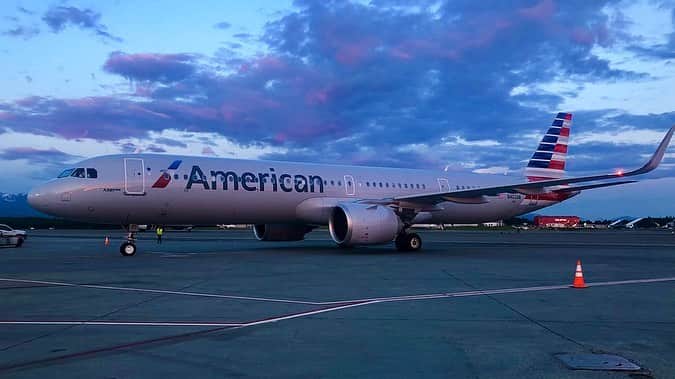 アメリカン航空さんのインスタグラム写真 - (アメリカン航空Instagram)「Getting some northern exposure with #NeosFirst flight to Alaska!  #Swipe #SwipeRight #Neo #A321Neo #Fleet #Bird #First #Flight #FirstFlight #New #Member #Family #American #Airlines #AmericanAir #ANC #Alaska #Plane #AmericanAirlines #AATeam」6月13日 5時57分 - americanair