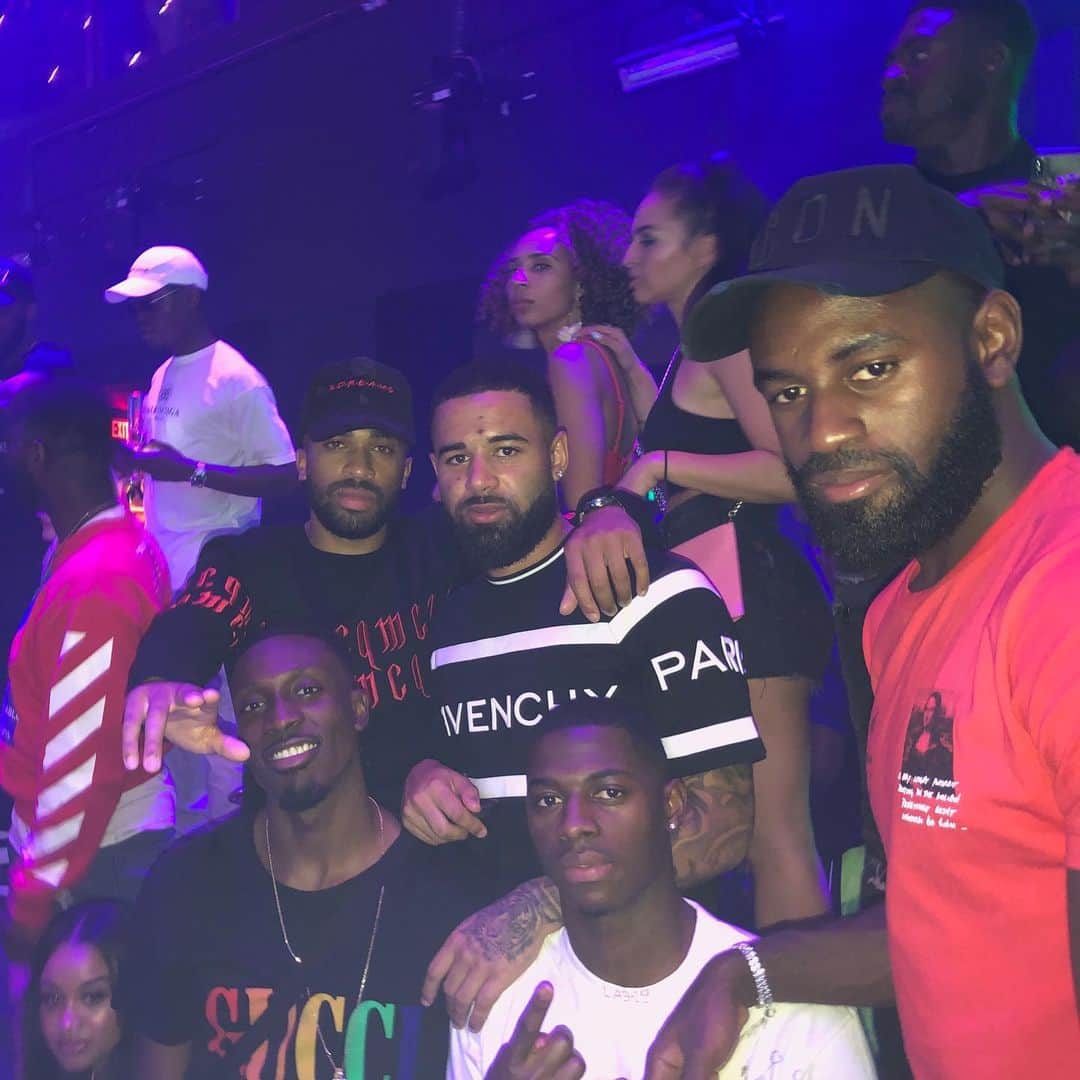ハイラン・ボアテングのインスタグラム：「305 to my city 🇺🇸」