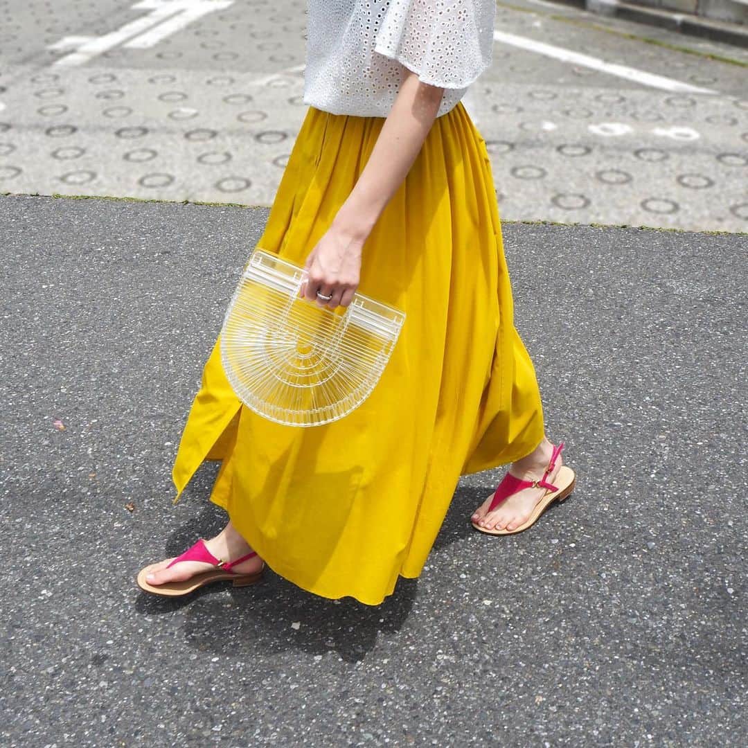TOMORROWLAND_Womensさんのインスタグラム写真 - (TOMORROWLAND_WomensInstagram)「〈ITEM〉 人気のギャザーフレアスカートに新色のイエローが入荷しました。 . Skirt / Ballsey : 11059205331 / ¥17,000＋TAX . #tomorrowland_jp #tomorrowland_womens #tomorrowland #ballsey #fashion」6月12日 21時18分 - tomorrowland_womens
