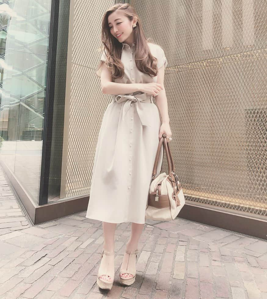 東條恭子さんのインスタグラム写真 - (東條恭子Instagram)「. today's Coordinate❤︎❤︎ . shirt&skirt @tonal_official  bag @jandmdavidson  shoes @zara  earrings @poem_accessory . バラ使いにしても可愛いブラウス&スカート:) 今日はセットアップで🎶 . . #tonal #jandmdavidson #fashion #ootd #coordinate #fashion #japan #tokyo #tokyogirl #japanese #japanesegirl #elegant #zara #ジェイアンドエムデヴィッドソン #ザラ #セットアップ #ファッション #シンプルコーデ #今日のコーデ #綺麗めコーデ #きれいめコーデ #大人可愛いコーデ #大人可愛い #おしゃれさんと繋がりたい #スカートコーデ #ブラウスコーデ #上品コーデ #トーナル」6月12日 21時27分 - kyoko_tojo