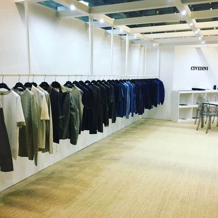 のインスタグラム：「Pitti Uomo 2020. Come and see our new Spring Summer 2020 Knitwear collection.  Padiglione Centrale Attico - Hallway B Stand 4-2 #cividini #itscividini #pittiuomo #ss20 #knitwear #luxurylifestyle #mensfashion #mensluxurystyle #cashmere #fineknits #pitti #fashion」