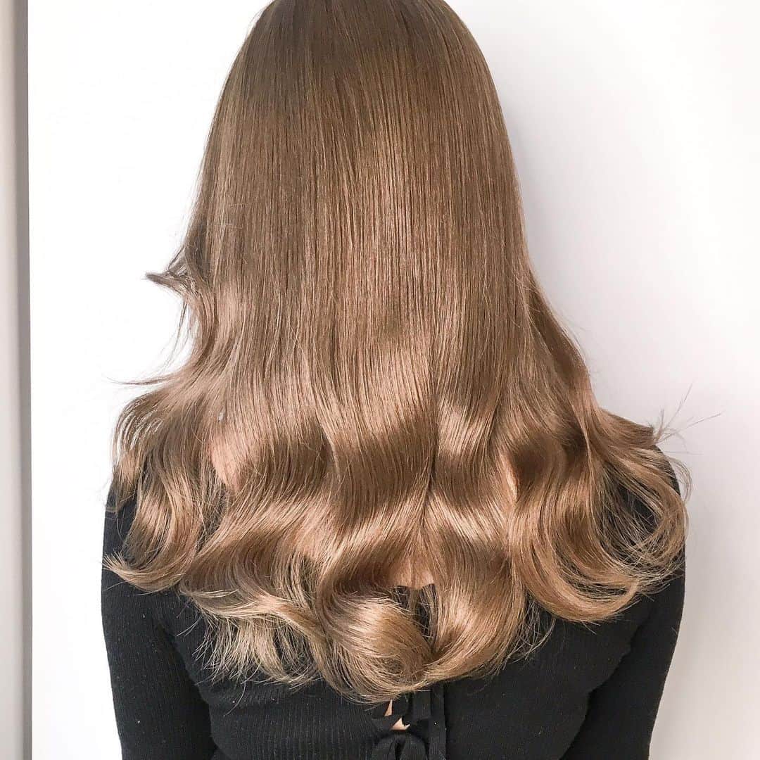 原涼香のインスタグラム：「ㅤㅤㅤㅤㅤㅤㅤㅤㅤㅤㅤㅤㅤ Blond beige 👢👢 ケアブリーチ2〜3回ベースです💓 ケア方法もきちんとレクチャーします~🐻 ㅤㅤㅤㅤㅤㅤㅤㅤㅤㅤㅤㅤㅤ」