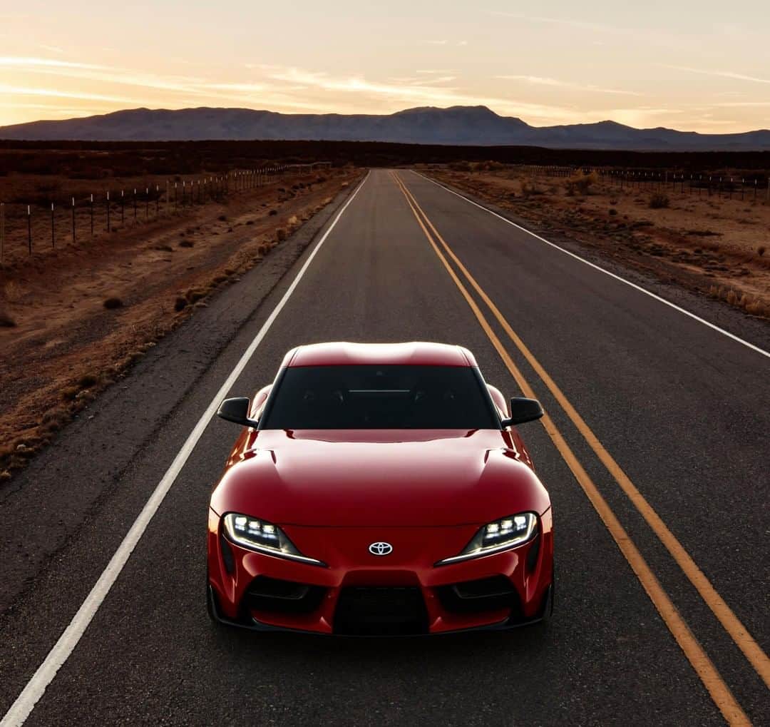 toyotausaさんのインスタグラム写真 - (toyotausaInstagram)「With its sensuous bodywork, athletic stance and expressive, jewel-like LED headlights, the 2020 #Supra is a stunning work of art. #LetsGoPlaces」6月12日 21時56分 - toyotausa