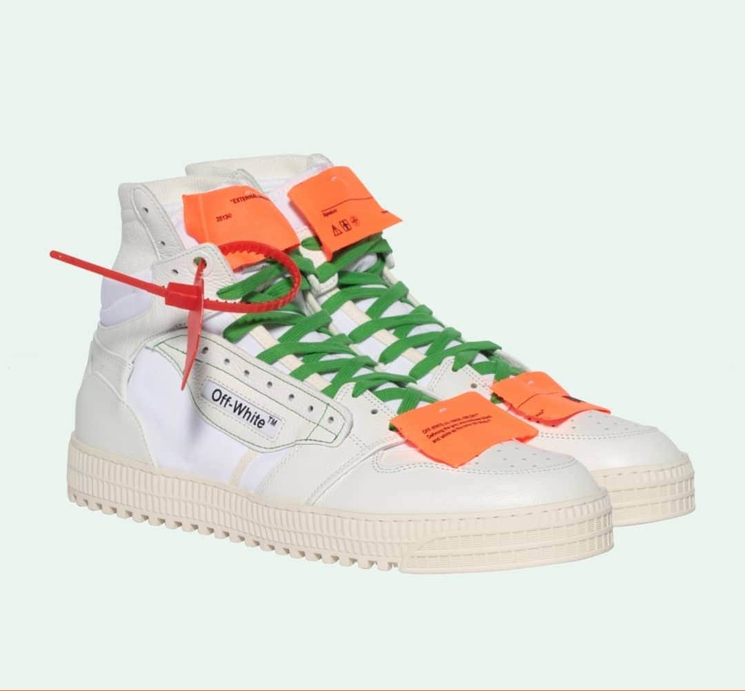 OFF-WHITE C/O VIRGIL ABLOHさんのインスタグラム写真 - (OFF-WHITE C/O VIRGIL ABLOHInstagram)「fw19 men's Off-White™Leather low top "Off-Court" 3.0 sneakers in white with orange patches. now available on pre-order」6月12日 22時00分 - off____white