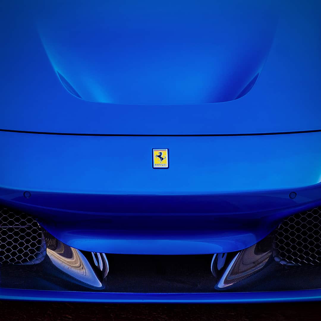 フェラーリさんのインスタグラム写真 - (フェラーリInstagram)「The #FerrariF8Tributo is a roaring model and a triumph in formidable design. #Ferrari #ItalianDesign #Details」6月12日 22時02分 - ferrari