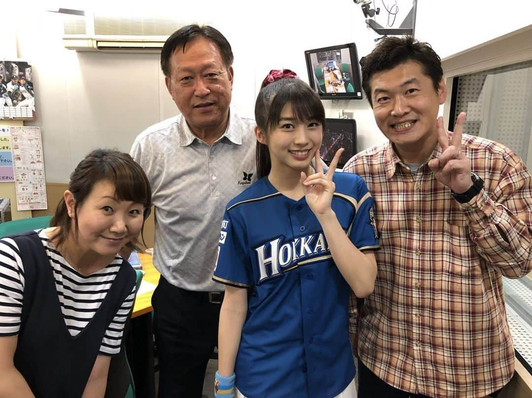 牧野真莉愛さんのインスタグラム写真 - (牧野真莉愛Instagram)「「インスタライブ見ました！」まりあ言いました。 「また見ててね」中田翔選手が言いました✨ 2018.5.3のお話❤ ～おしまい～  #北海道日本ハムファイターズ #中田翔 選手❤ #gaorasports #HBCラジオ #lovefighters #モーニング娘19 #morningmusume19」6月12日 22時17分 - maria_makino.official