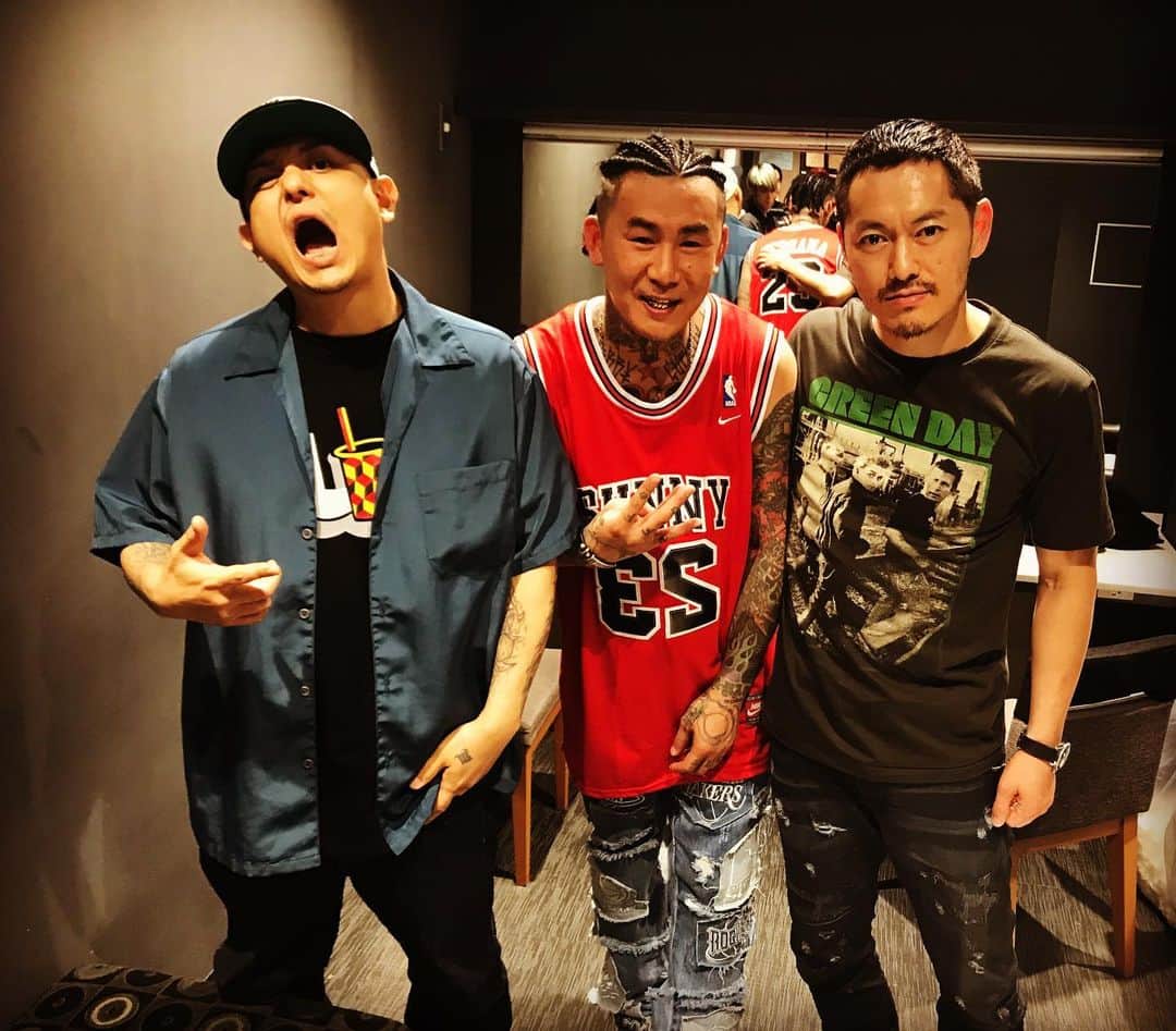 般若のインスタグラム：「最高 @anarchyrrr  @ozrosaurus_official」