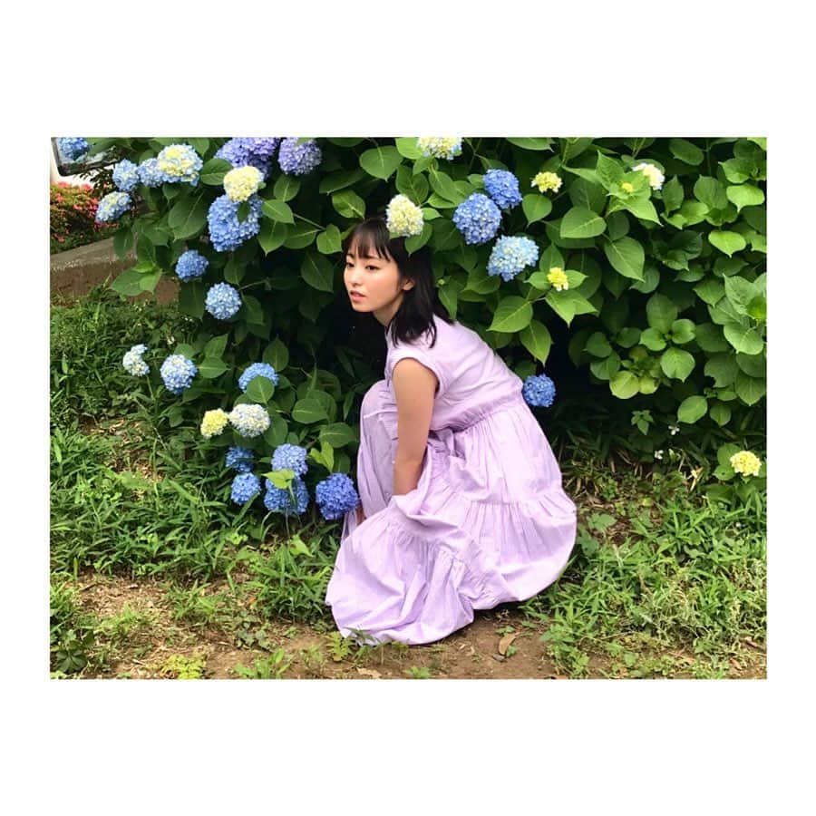 のインスタグラム：「いつもふざけてばっかりだけどたまにはこんな表情もするんですよ ✌︎へへ。」