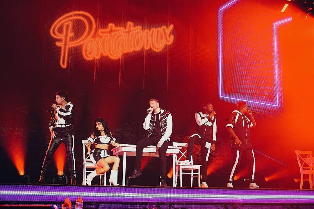 ペンタトニックスさんのインスタグラム写真 - (ペンタトニックスInstagram)「Buenos Aires, Argentina! Tickets for our show at Teatro Vorterix are ON SALE NOW! Purchase yours at ptxofficial.com/tour. We'll see you on October 20th! ❤️」6月12日 22時31分 - ptxofficial