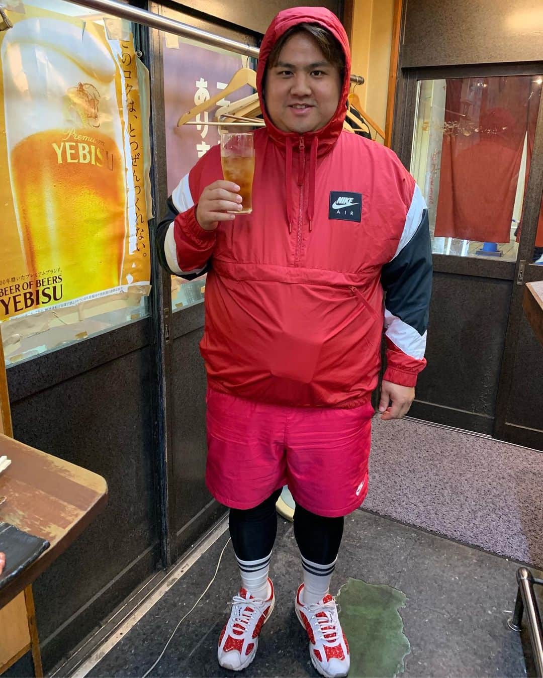 池田真一のインスタグラム：「この格好で天満で飲んでます！ 今からまだまだチャリ漕ぐでー！」