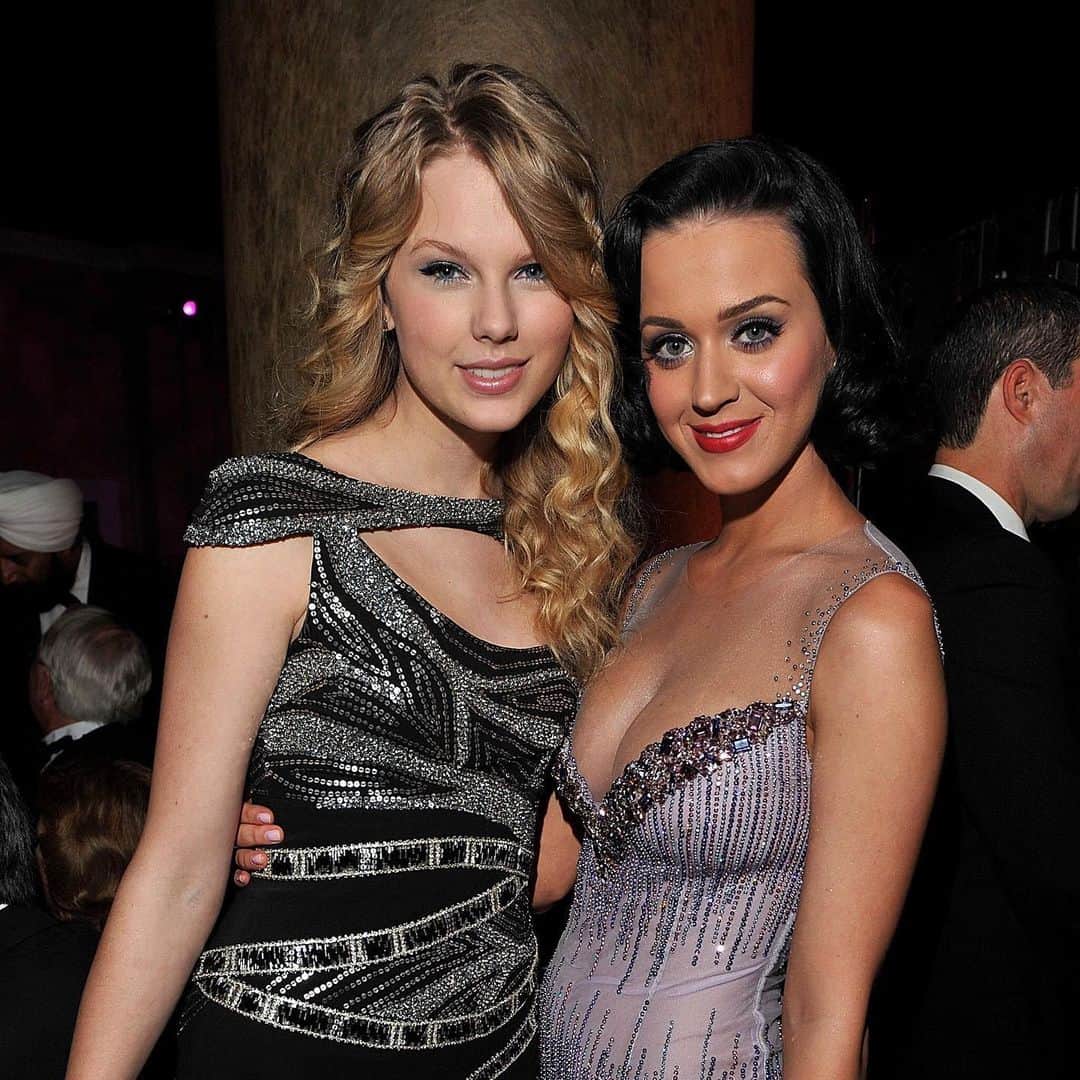 NBC Newsさんのインスタグラム写真 - (NBC NewsInstagram)「The bad blood between #TaylorSwift and #KatyPerry is officially over. Click the link in our bio to see how the pop stars announced the end to their years-long feud. . 📷 Larry Busacca / WireImage」6月12日 22時40分 - nbcnews