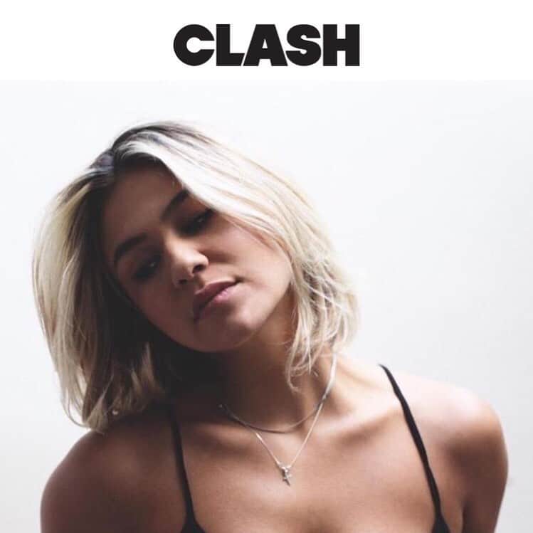 Mali-Koa Hoodさんのインスタグラム写真 - (Mali-Koa HoodInstagram)「Thank you to my friends over @clashmagazine for making “Sorry” the track of the day and for PREMIERING MY FIRST EVER MUSIC VIDEO. This one really meant a lot to me, watch to see a very personal and emotional sorry from me. Link is in my bio.」6月12日 22時41分 - malikoa