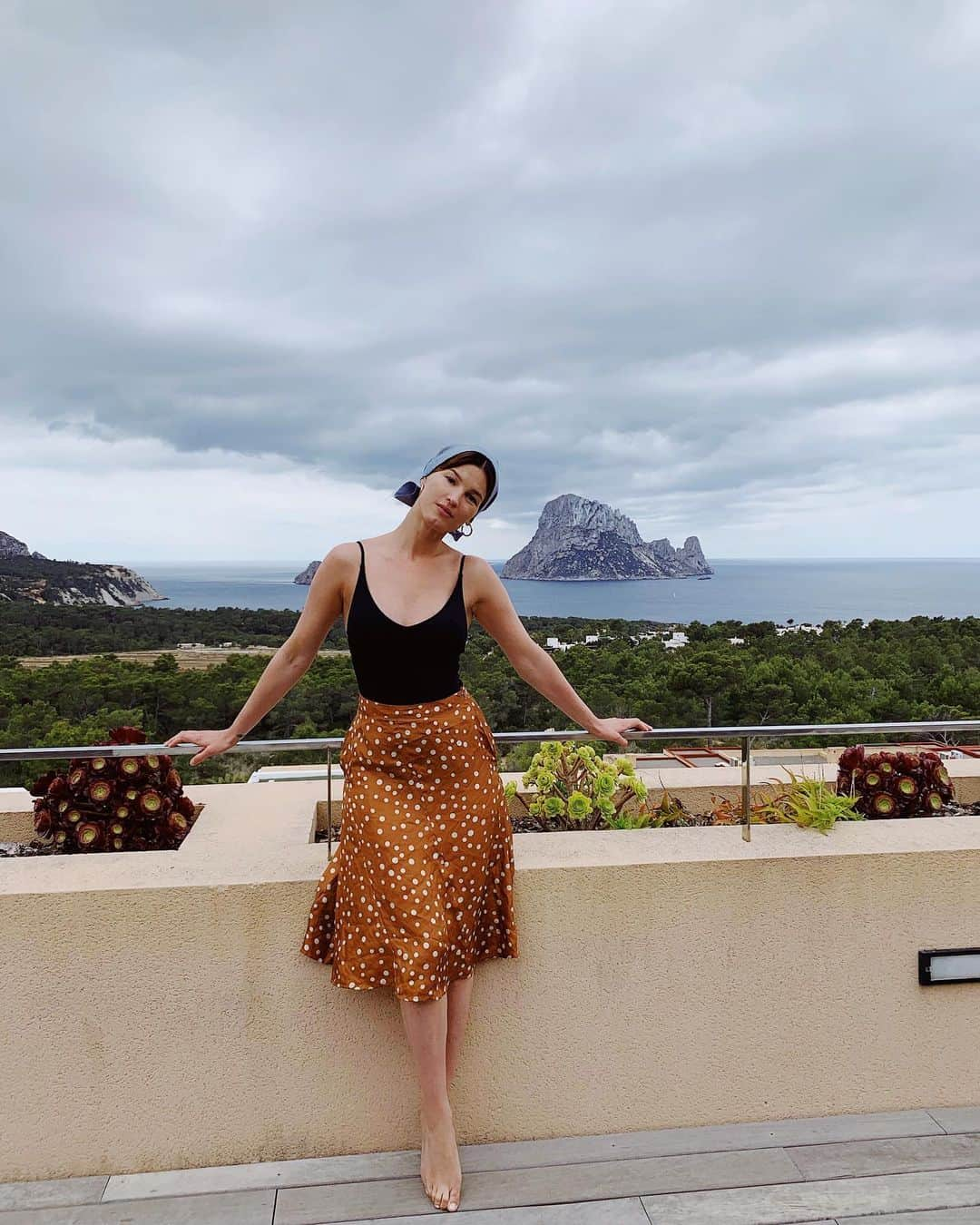 Hanneli Mustapartaさんのインスタグラム写真 - (Hanneli MustapartaInstagram)「Beautiful Ibiza! ☀️」6月12日 22時46分 - hannelim