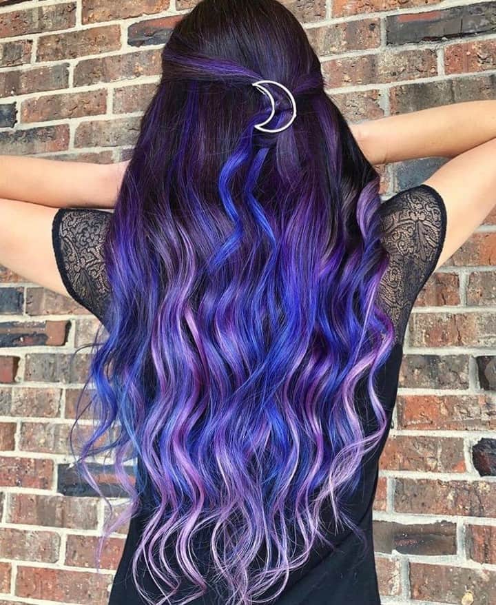 CosmoProf Beautyさんのインスタグラム写真 - (CosmoProf BeautyInstagram)「We're over the moon🌙 for this vibrant color💜💙 ✨ Color used: #colormelt using @goldwellus 6Na 4v . Then, used @pravana #ChromaSilk Vivids in Violet and Blue Topaz Hair by: @sarahzstylz  Create beautiful, metabolized color that provides depth and coverage with the Goldwell #Colorance Elumenated Metallics Collection. Available at #cosmoprofbeauty where you are #licensedtocreate . . #repost #goldwellapprovedus #pravana #pravanavivids #vividhair」6月12日 23時00分 - cosmoprofbeauty