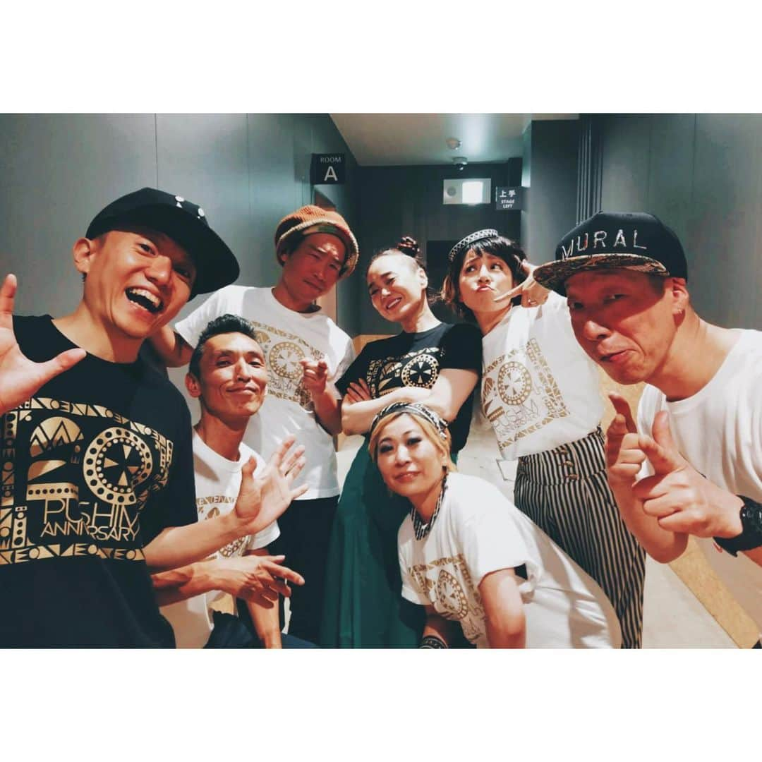 PUSHIMさんのインスタグラム写真 - (PUSHIMInstagram)「PUSHIM 20th Anniversary TOUR 『immature』 先週末のZEPP福岡。 お越し頂いた皆さんありがとうございました！ 音楽の神さまが降りてきてくれた日でした。 そこに居てくれた皆さんのおかげです。 本当にありがとう。  福岡、北九州小倉、佐賀など 九州の音楽の兄弟達にも 私から大きな愛を！ #CHOMORANMASOUND #LUE #FIRECOAL #BINGO #ONEDAY #KINGKITCHEN #MOLE nd more  HOME GROWNそしてCHINOちゃんと 共に全国をまわったツアーも、 あと残り二本。  6/21東京、7/20沖縄。 皆さんお待ちしてます〜。 . .  #pushim #pushim20th #HOMEGROWN #CHINO #ZEPPFUKUOKA #immature #TOUR #REGGAE #MUSIC #GrooVillage」6月12日 23時01分 - shinoyama_pushim