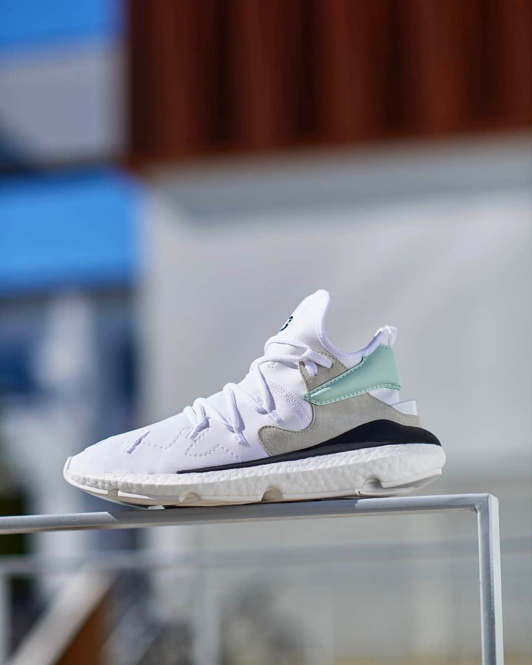 ワイスリーのインスタグラム：「Y-3KUSARI II. Y-3 Spring Summer 2019. --- #adidas #Y3 #YohjiYamamoto #KUSARI Discover the collection at Y-3.com」